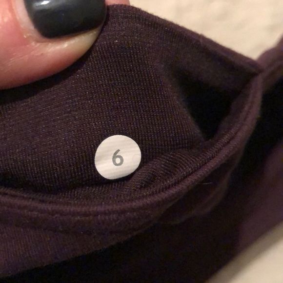 COPY - Dark purple cropped Wunder Under leggings - Picture 3 of 4